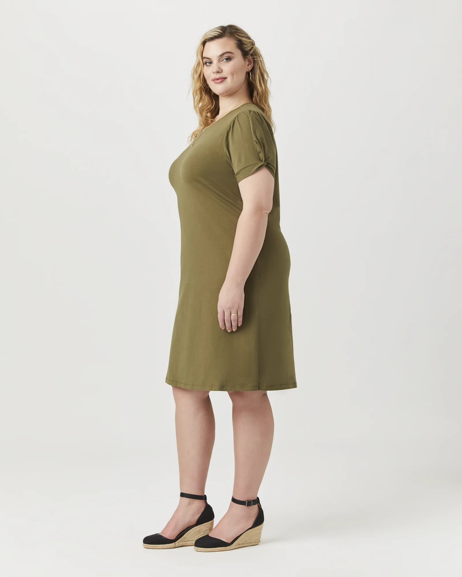 Annette Short-Sleeved Knit Dress | Olive Green