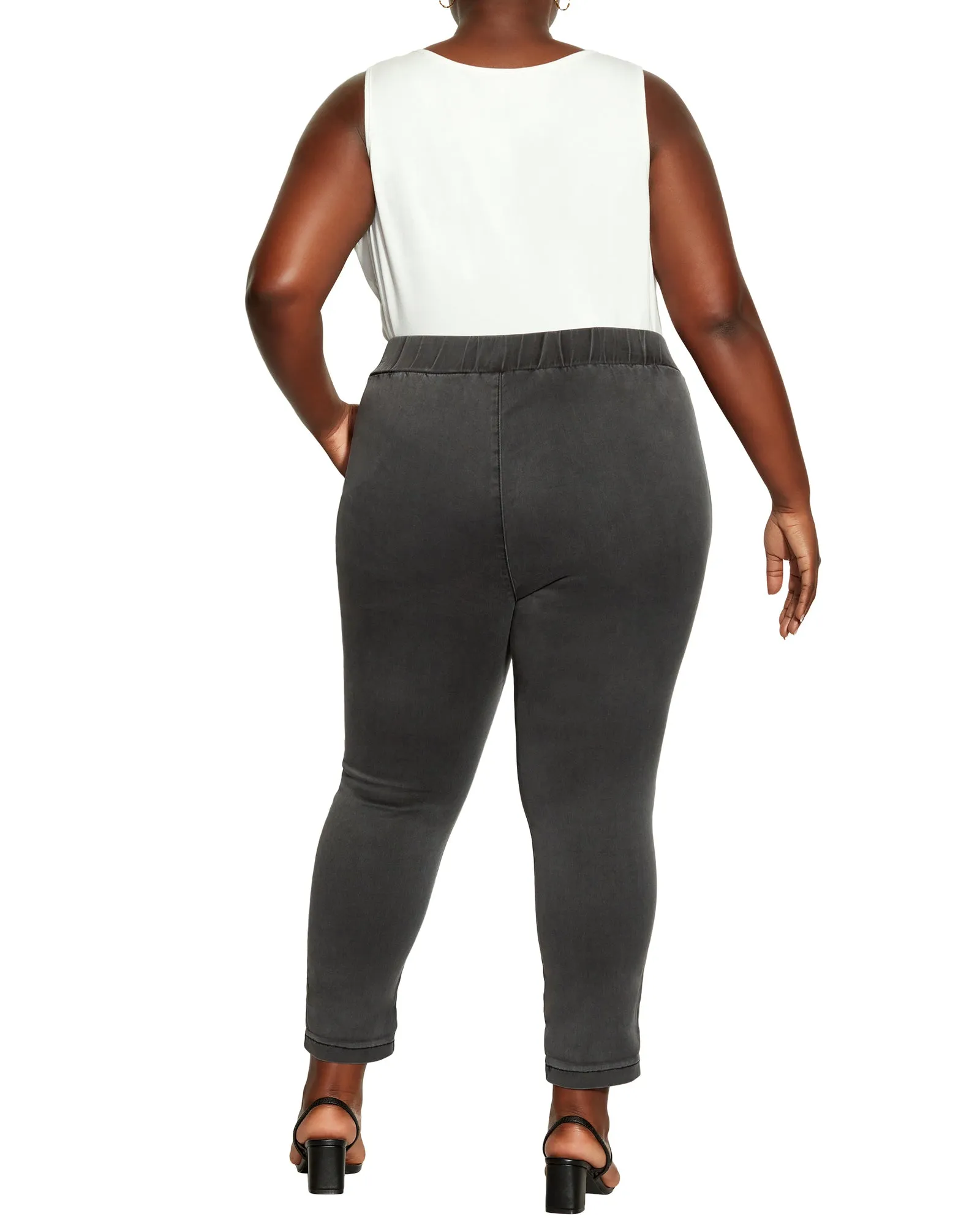 Tia Cropped Jeans | Black